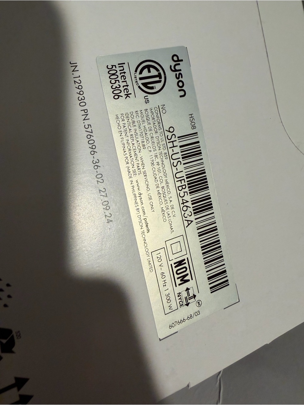 Dyson Airwrap Complete Styler in Pale Pink and Rose Gold Accents - Picture 5 of 5